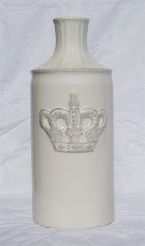 crown-vase-1