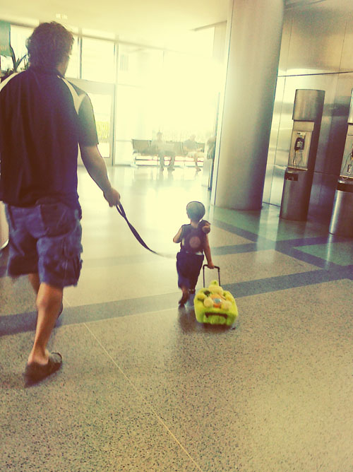 daddy & cedar at the airport