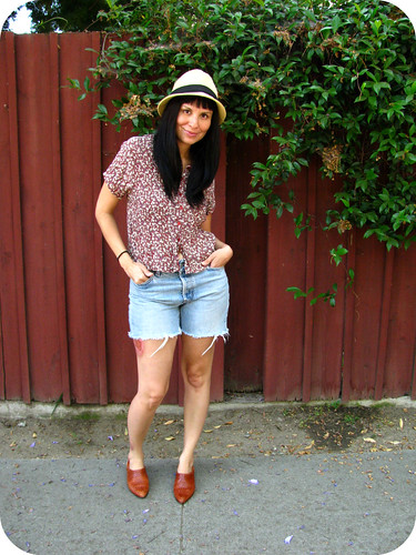 OUTFIT POST: FLORAL TOP