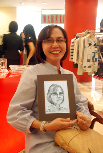 Portrait live sketching for Marella boutique - 3
