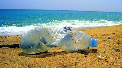 botellas plastico agua contamina