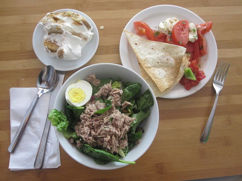 tuna salad with egg, tomato and cheese salad with fried tortilla, triffle cake from the bistro - free