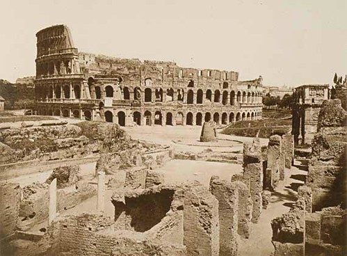 ARCHEOLOGIA IN POSA - Dal Colosseo a Cecilia Metella nell'antica documentazione fotografica.