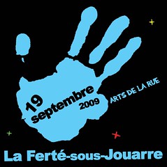 FESTIVAL-LES-MAINS-BLEUES-LA-FETE-SOUS-JOUARRE-ARTS-DE-LA-RUE-LA-SEINE-ET-MARNE-77-PARIS-ILE-DE-FRANCE