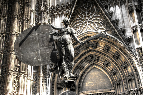 The Faith statue. Seville. Estatua de La Fe. Sevilla.