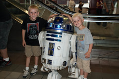 Boys with R2-D2