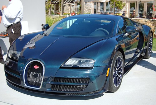 2010-Bugatti-Veyron-Super-Sport-wallpaper