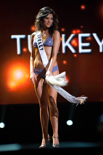 Gizem Memic, Miss Turkey 2010, performs in her swimsuit