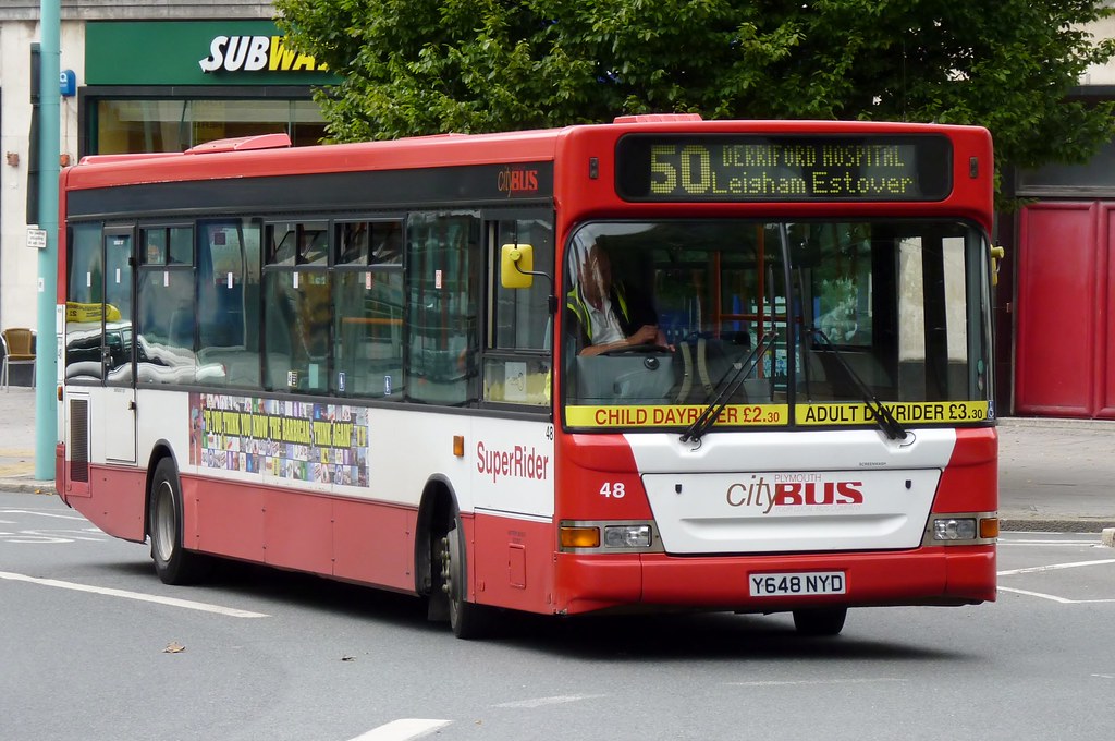 Plymouth Citybus 048 Y648NYD