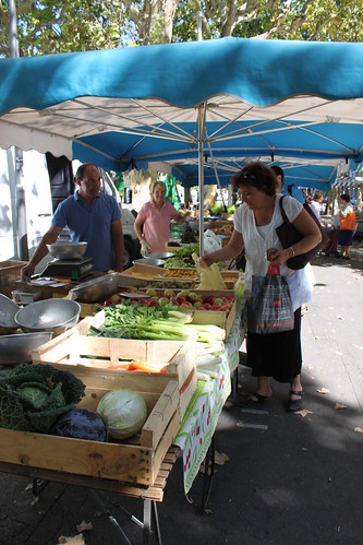 Quai St Antoine Food Market