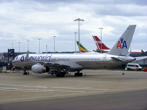 American Airlines Boeing 757-200, N174AA @ London Heathrow