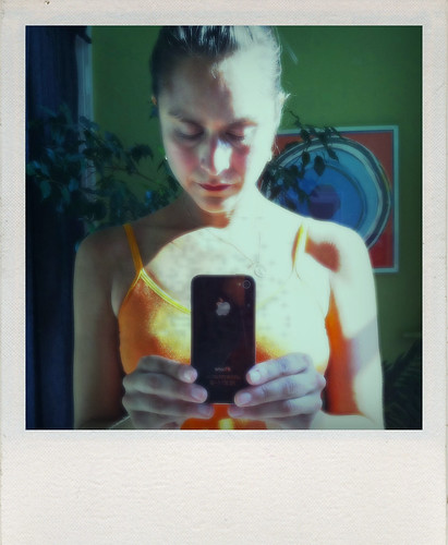 YoGeek iPhone mudra, Polaroid, iPhone 4 yoga, iPhone 4 love