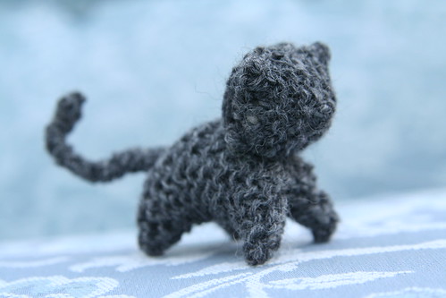 Second Knitted Kitty: Right