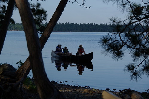 Judy, Barbara and Eliza in the canoe
