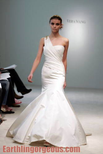 hilary duff wedding gown. Hilary Duff#39;s Wedding Gown