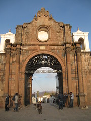 2010-4-peru-474-cuzco cementerio