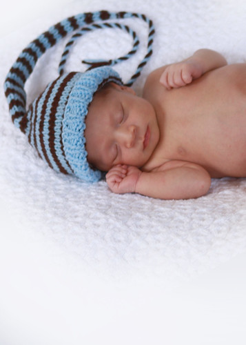 newborn in elf hat