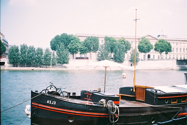 Olympus Trip 35 - The Seine