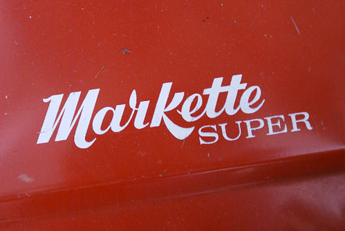 Markette Super logo by typojo