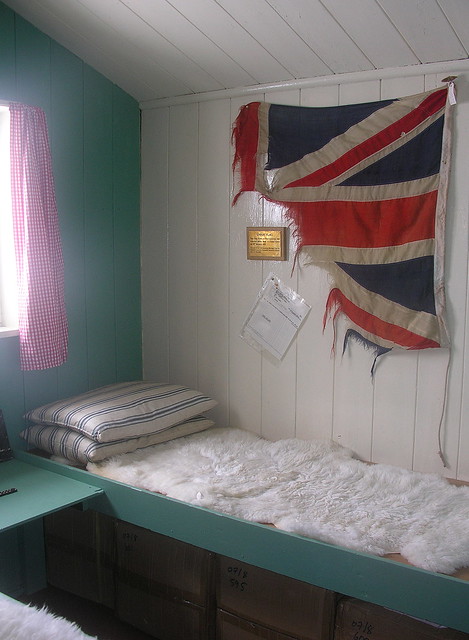 ANTARCTICA2010-422 Port Lockroy -UK Antarctic Treaty Historic Site 南極 英國南極博物館