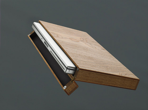 rainer-Spehl_wooden-laptop-case