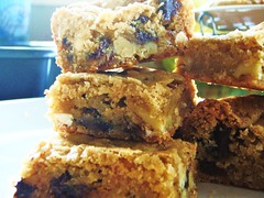 chewy, chunky blondies - 15