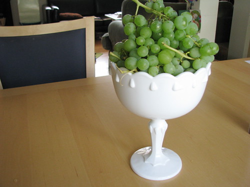 new bowl with grapes