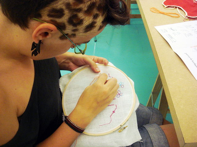 Taller bordado / Embroidery workshop at Duduá