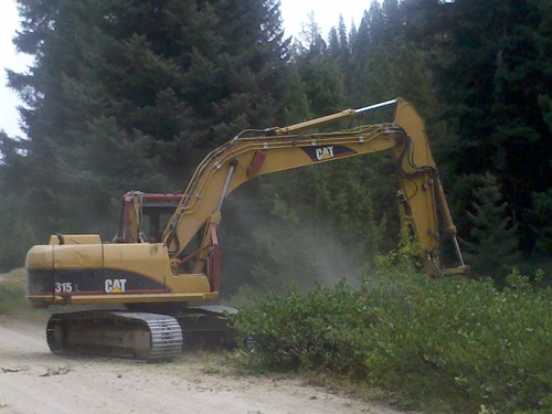 BOISE, ID – An Idaho contractor will be removing dense brush alongside Boise 