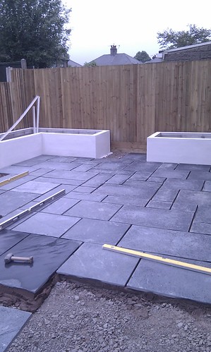 Landscaping Bollington. Paving and Fencing Image 14
