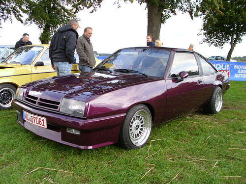 Opel Manta B 1