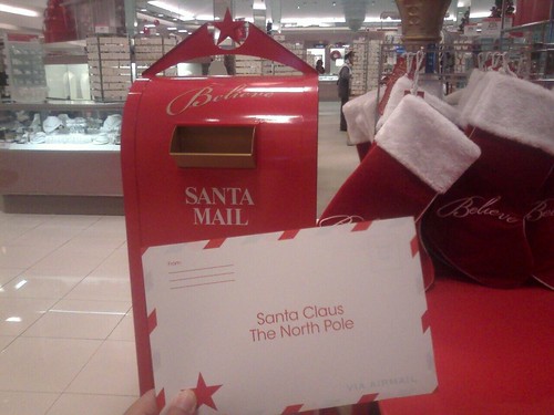 Santa's Mailbox Is Back At Macy's! With Ready-to-mail Postcards!