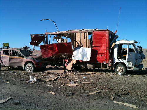 Accidente camión explotó en ruta a minera en Baquedano - Antofagasta