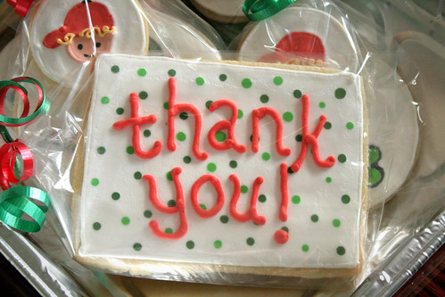 Coordinating Thank-You cookie.