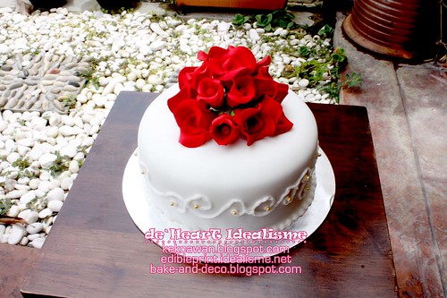 Batch 3 Oct: Basic Simple Wedding Fondant Cake