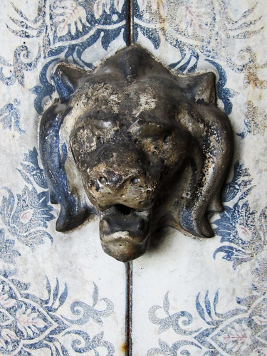 Vintage Lion Head Ornament
