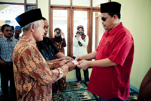 2 Hari Bersama Dato Shahidan Kassim :: Sumbangan untuk membina masjid baru::