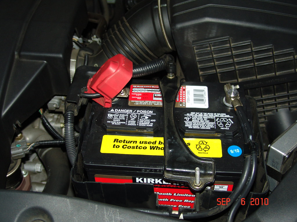 How to replace battery in 2005 honda odyssey
