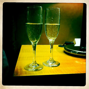 Champagne to welcome us in Rendezvous