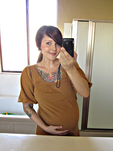 good morning! 9 months pregnant :)
