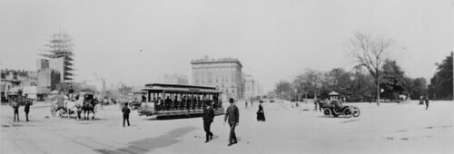 8th Ave trolley, New York City, 1904 (US National Archives)