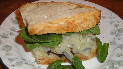 Madeira-glazed Portobello Sandwiches酒味蘑菇瑞士奶酪三明治