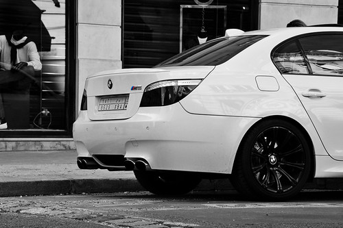 BMW M5 Beautiful white on Black M5 Paris 11062010