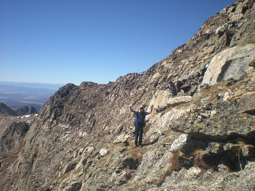 Look Ma, No Hands!  Descending SE ridge of Cracktop (12,760 ft)