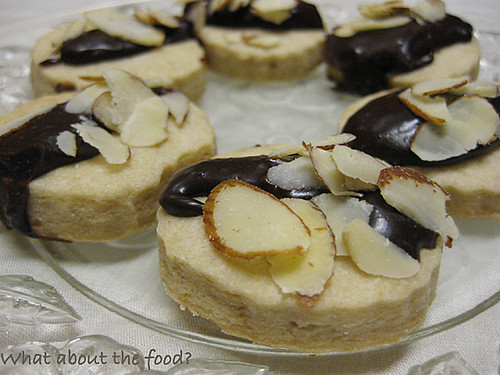 Shortbread with Chocolate & Almonds