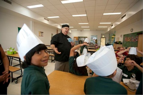 As part of The Academy for Global Citizenship’s participation in Chefs Move to Schools, Chicago Chef Duenas of Cathedral Café talked to third graders about good nutrition choices. 