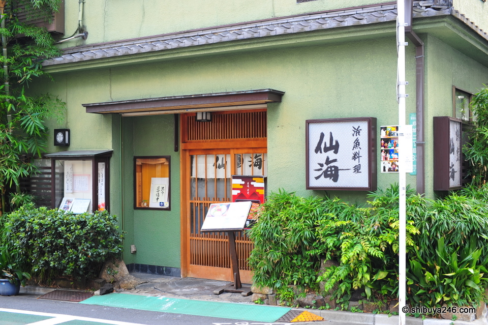 A nice traditional restaurant near the station