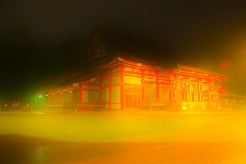 Yasaka Shrine (glowing surreal)