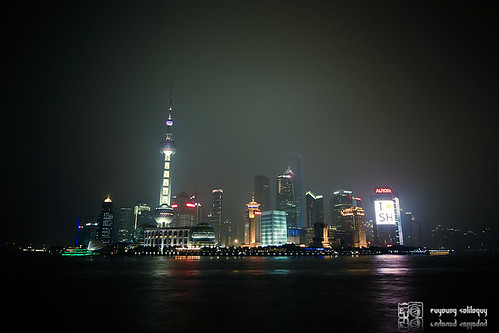 人人都是觀光客系列之三 - 上海外灘望浦東夜景