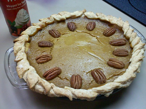 Homemade vegan pumpkin pie - Thanksgiving 2010